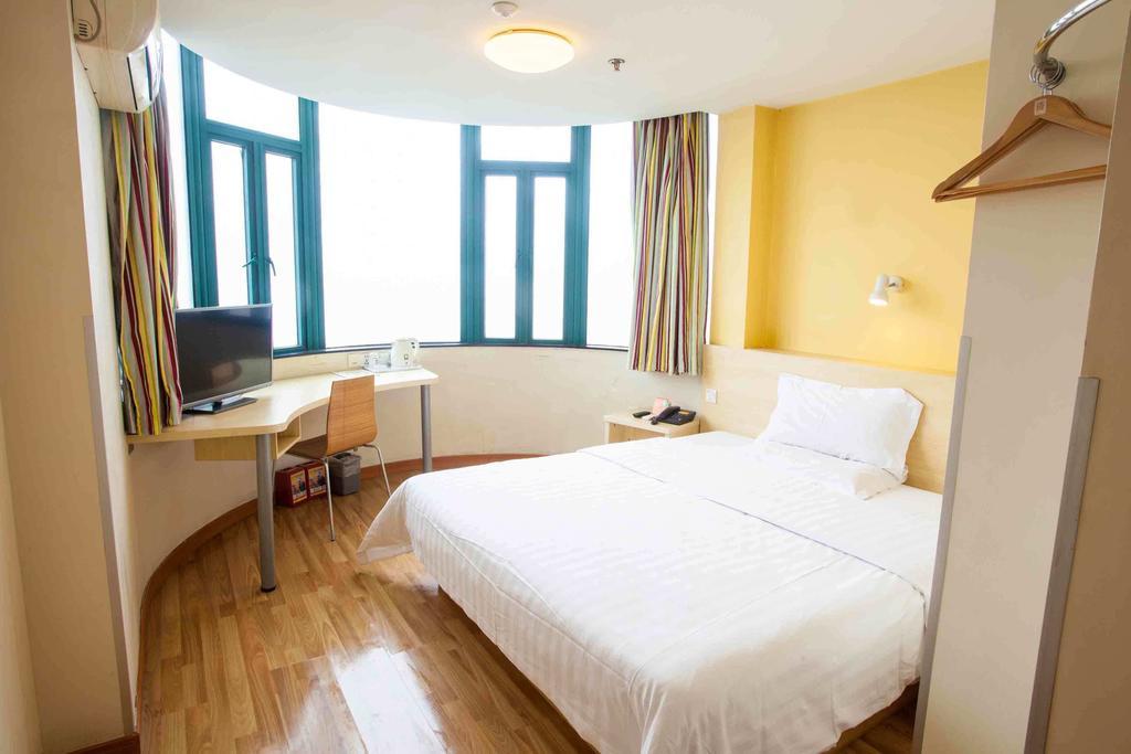 7Days Inn Guangzhou Shijing Jinbi Xincheng المظهر الخارجي الصورة