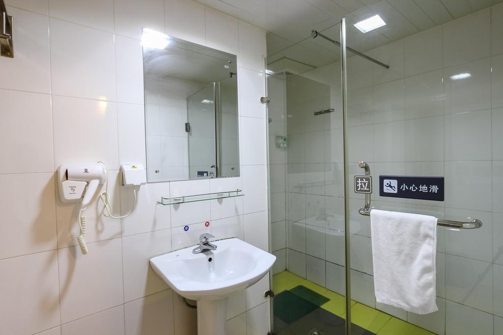 7Days Inn Guangzhou Shijing Jinbi Xincheng المظهر الخارجي الصورة